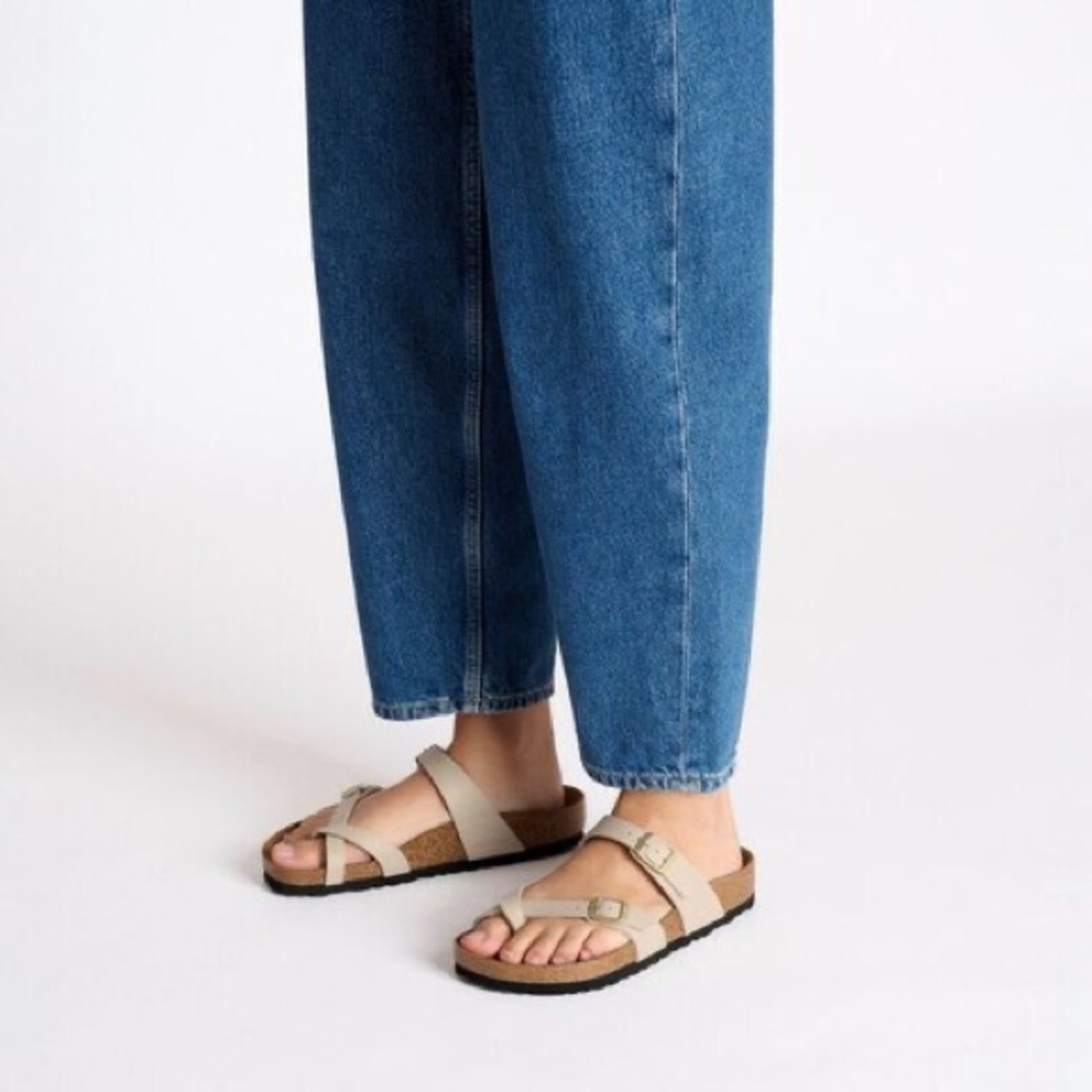 ◾️Birkenstock Mayari Birko-Flor Sandcastle Sandals